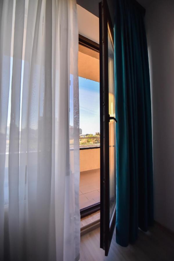 Apartment Summerland Mamaia Esterno foto